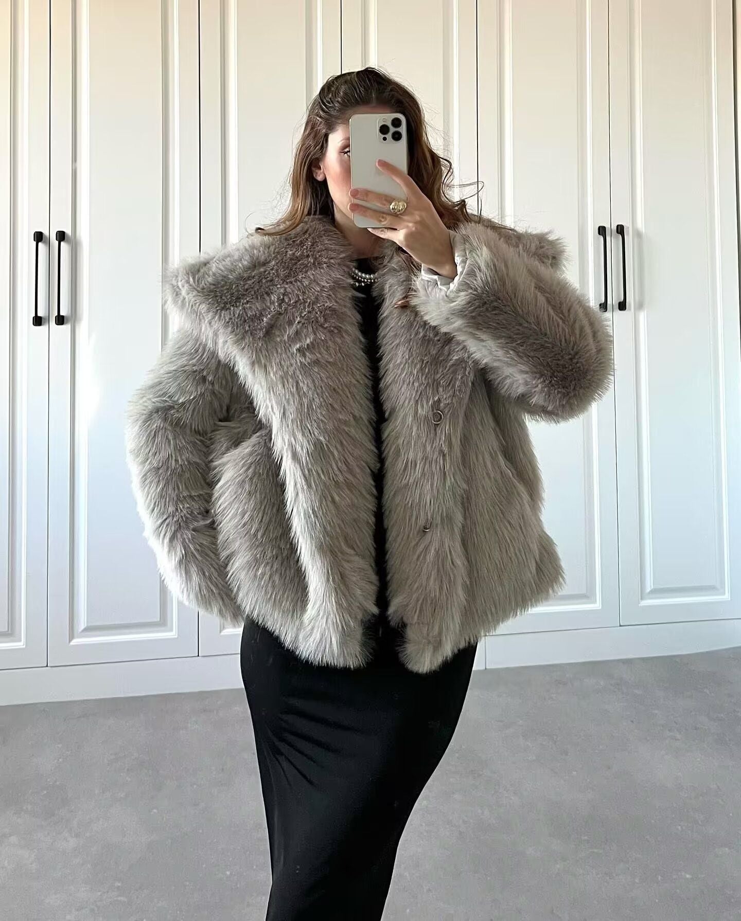 MUJER 2025 Faux Fur Coat Women Fluffy Women's Winter Jacket Long Sleeve Warm Winter Woman Coat Luxury Outerwears Coats for Woman