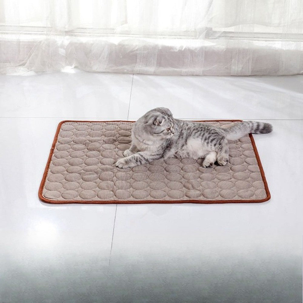 Esteira de Seda Gelada para Resfriamento de Verão, Almofada Respirável para Cães e Gatos, Suprimentos de Cama Fresca para Animais de Estimação
