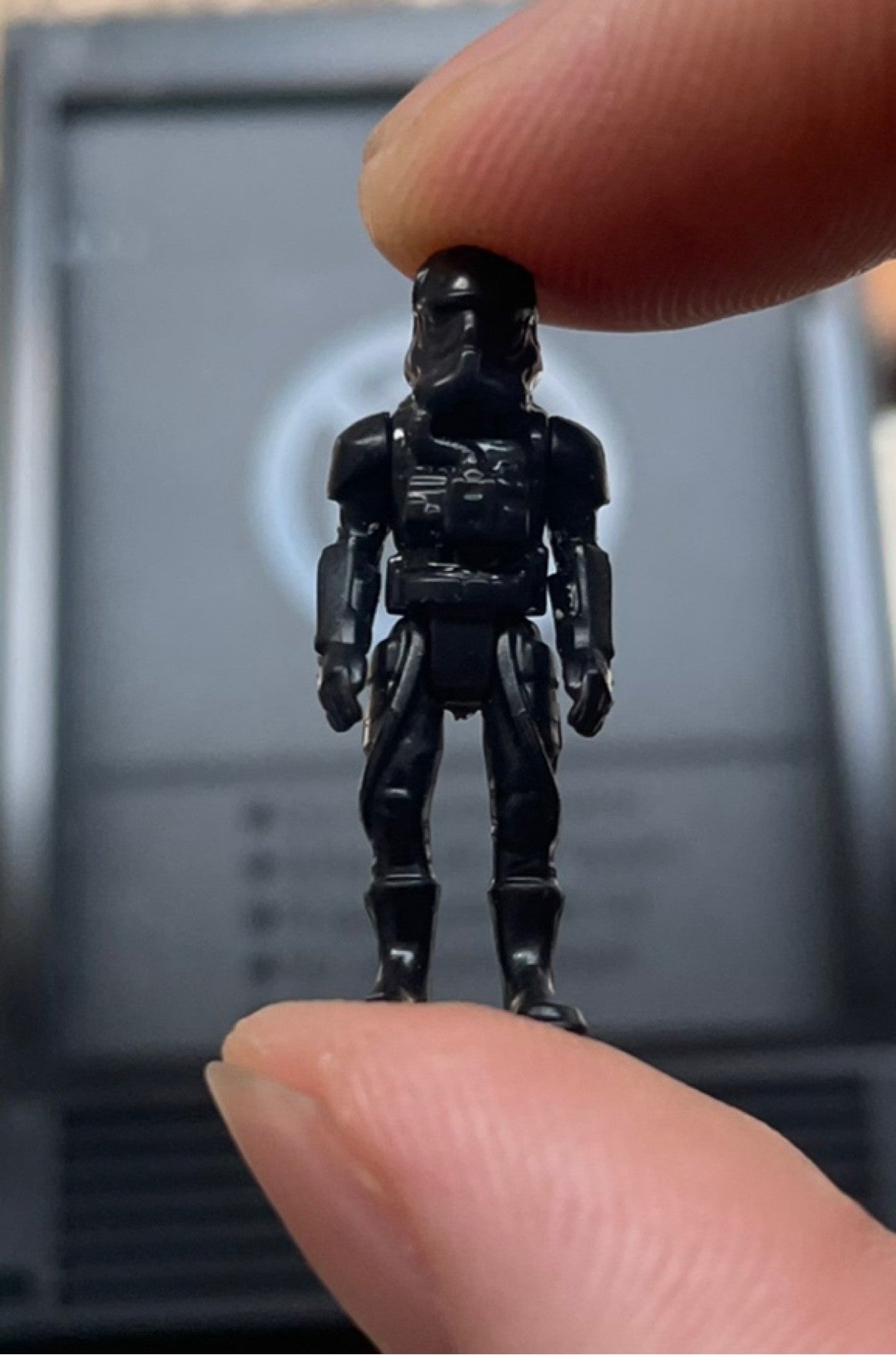 Hasbro Star Wars Série 1/72 Aayla Secura R2-D2 Boba Fett Darth Vader Produtos Genuínos a Granel com Defeitos Boneco de Ação