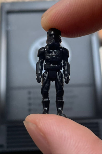 Hasbro Star Wars Série 1/72 Aayla Secura R2-D2 Boba Fett Darth Vader Produtos Genuínos a Granel com Defeitos Boneco de Ação