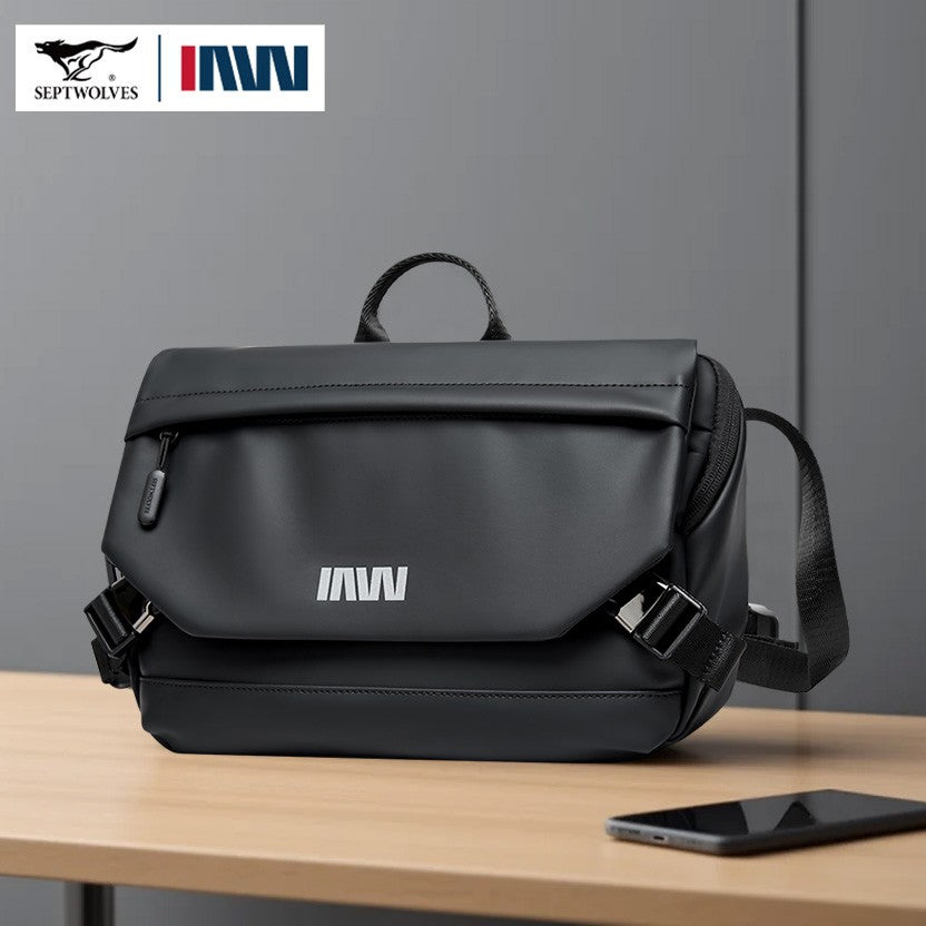 Septwolves Lightweight Men Shoulder Bag Leather Travel Messenger Bag 9.7-Inch Ipad Compartment Comfortable Widened Shoulder Pads