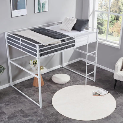 Cama Loft de Metal de Solteiro com Grades de Segurança e Escada Plana, Adequada para Crianças, Adolescentes e Adultos, Branca