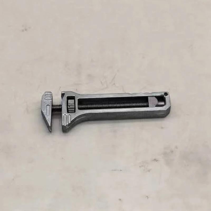 1 Peça Ferramenta Múltipla EDC Compacta Multiferramenta Portátil Chaveiro Cortador de Bolso Chave de Fenda Multiferramentas Kit de Sobrevivência para Acampamento