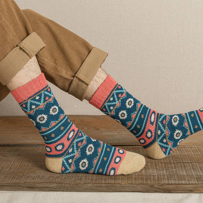 5 Pairs New Man Women Thick Winter Warm Socks Retro Style Dot Wave Pattern Couple Models Free Size