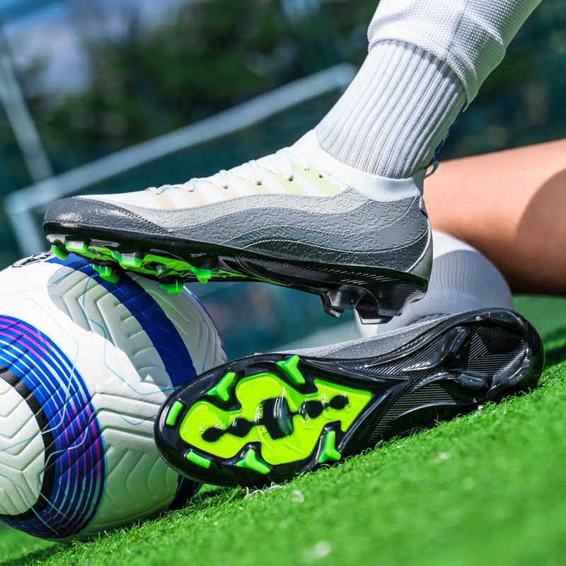 2511 Mens Soccer Shoes Ultralight Turf Soccer Cleats for Kids Sneakers TF/FG Training Football Boots Chuteira Campo 34-45