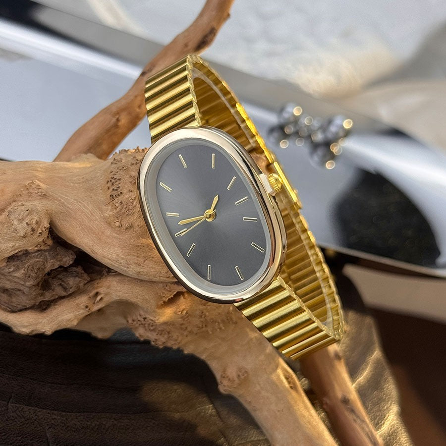 New Golden Retro Fashion Elliptical Quartz Watch Ladies Steel Strap Gold Watch Stylish Niche Timepiece