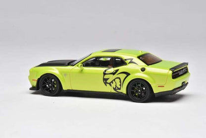 Novo Dodge Challenger Srt Hellcat Carro De Brinquedo Miniatura 1:64 Simulação Liga Abre Capô Presente Para Crianças