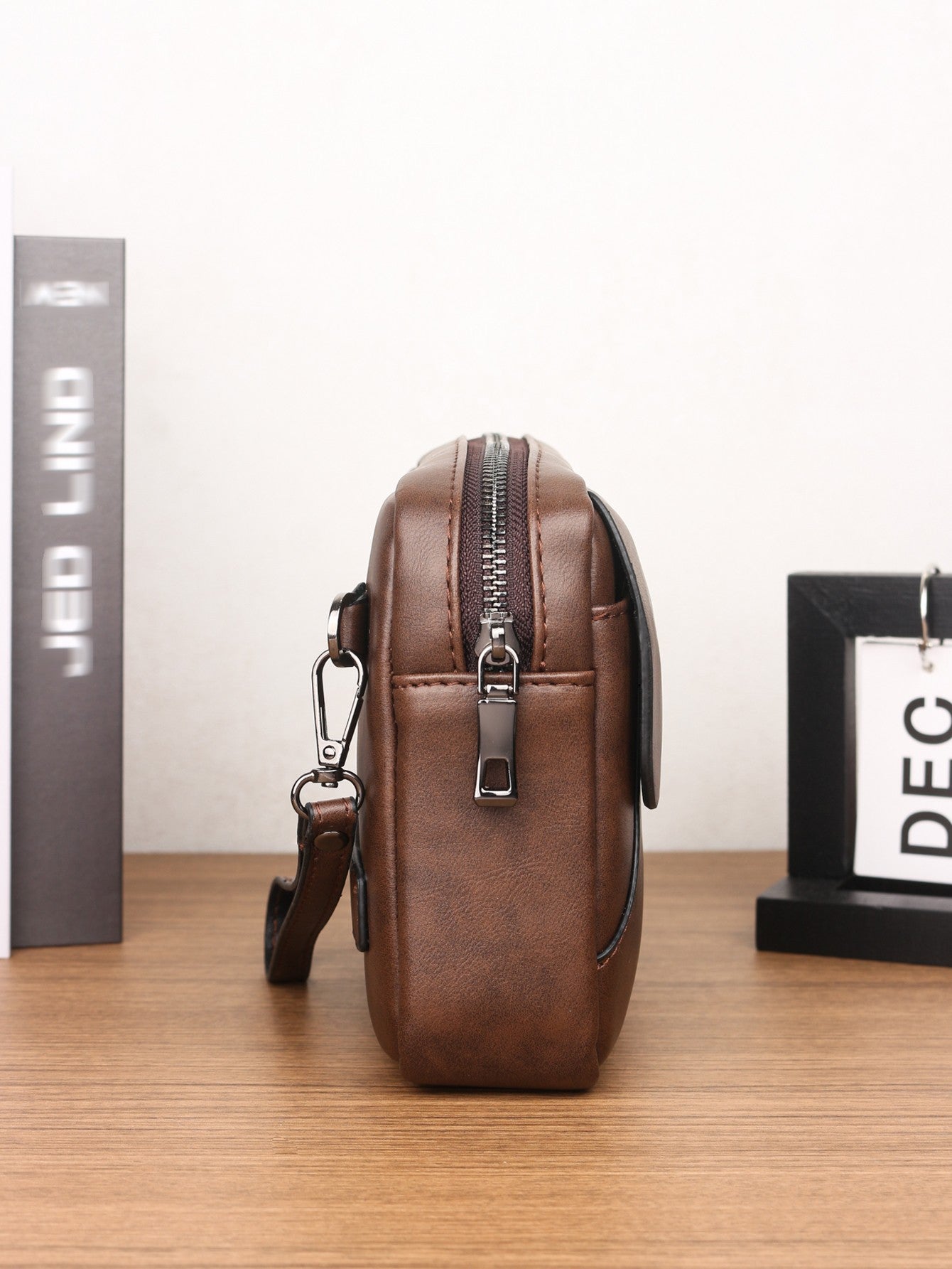 Minimalist Retro Handbag Fashion Business Casual Portable Large Capacity Multifunctional Wristlet Clutch Bag Cell Phone Bag