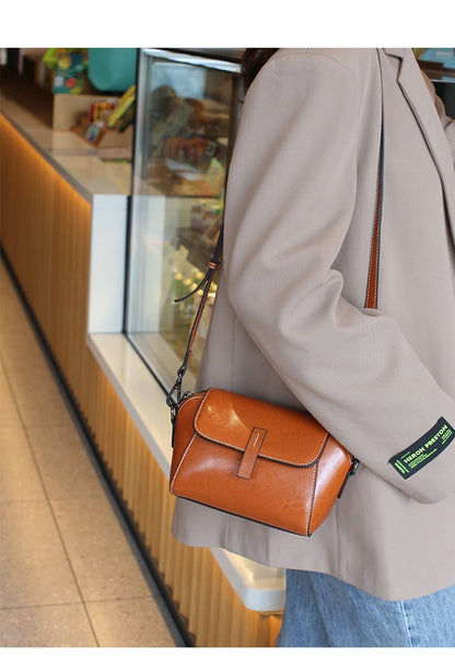 Oil Wax Cowhide Genuine Leather Crossbody Small Bag for Women Fashionable Versatile Shoulder Shell Handbag Lady Casual Phone Bag