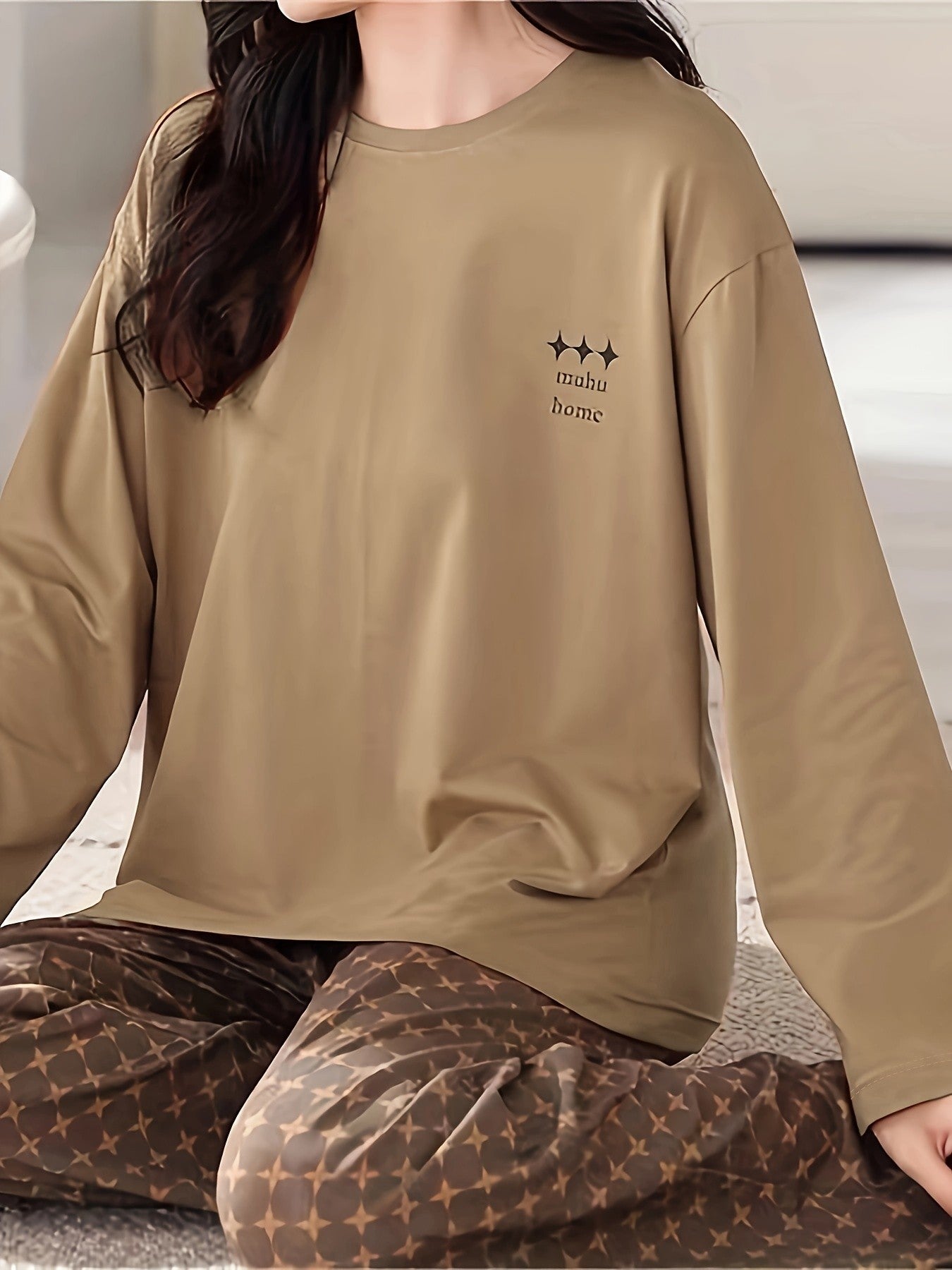 Women's Two-Piece Autumn/Winter Pajama Set - Simple Letter-Printed Pajamas with a Retro Color Scheme and a Lazy-Chic Style?