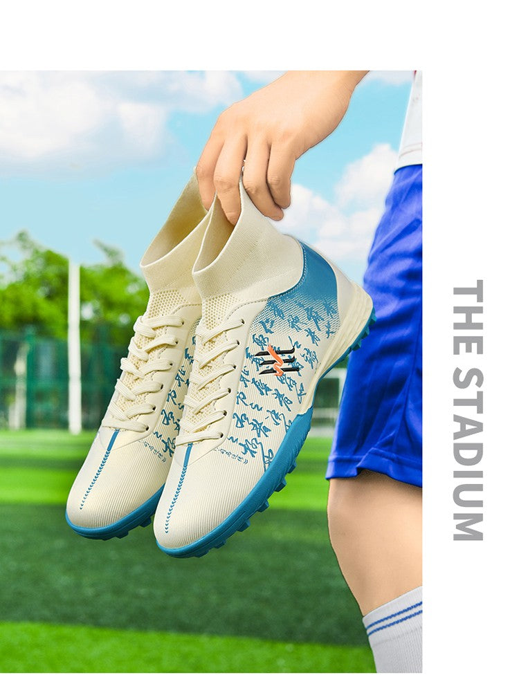 New Soccer Boots Men Football Shoes Cleats Professional Soccer Shoe High-Tops Non-Slip Spikes for Big Boys Wide Training Sneaker