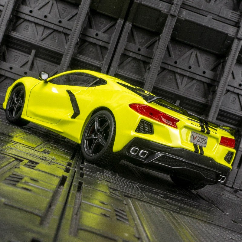 Maisto 1:24 Chevrolet Corvette C8 2020 modelo de carro em liga, portas, capô do motor e porta-malas podem ser abertos, carrinho de brinquedo infantil