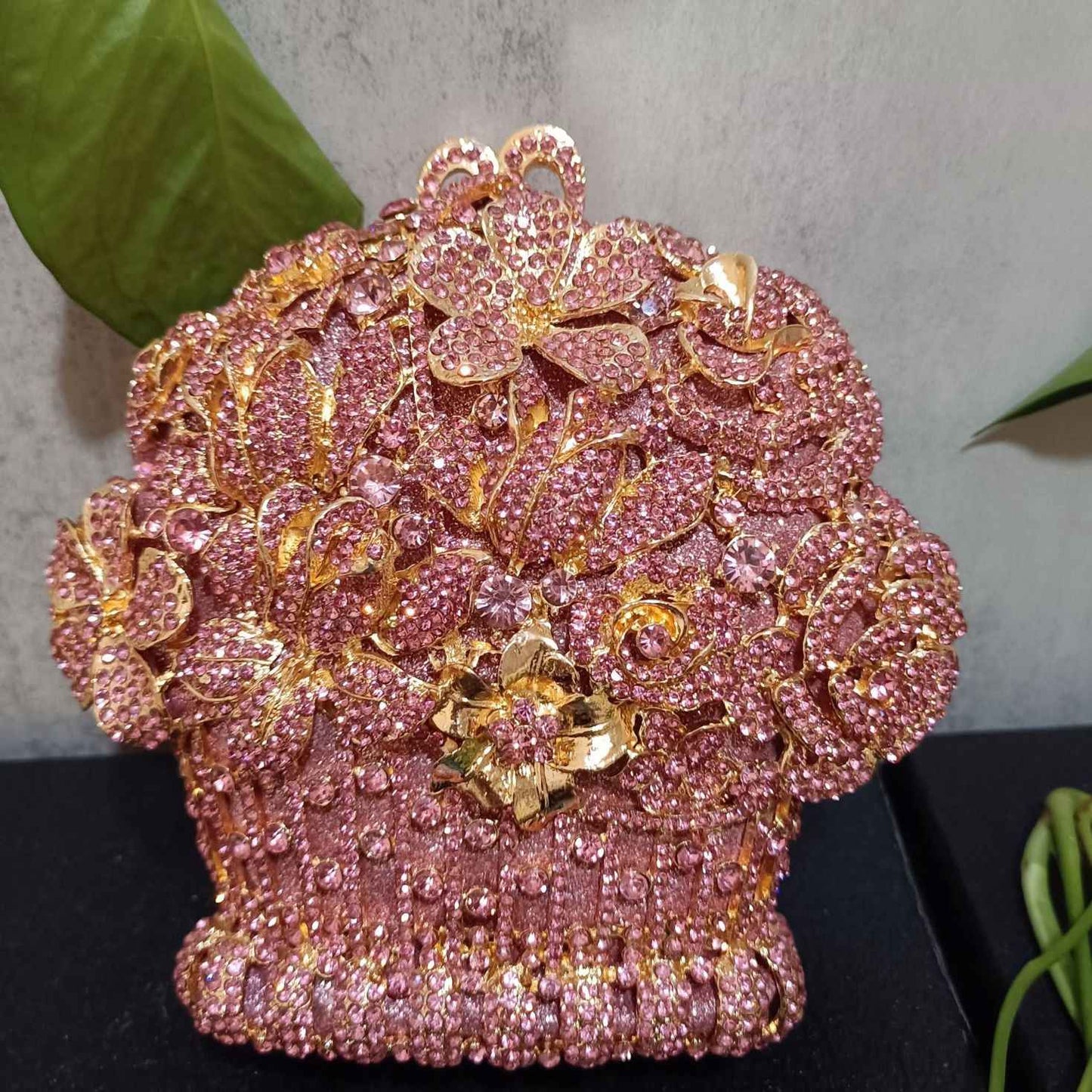 Luxury Women Pink Flower Clutch Bags Stone Evening Bags Bridal Rhinestone Handbags Wedding Clutches Bags Dinner Minaudiere Purse