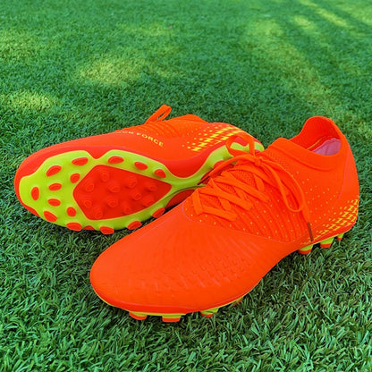 Spiked Comfortable Breathable Competition Soccer Cleats for Training and Matches