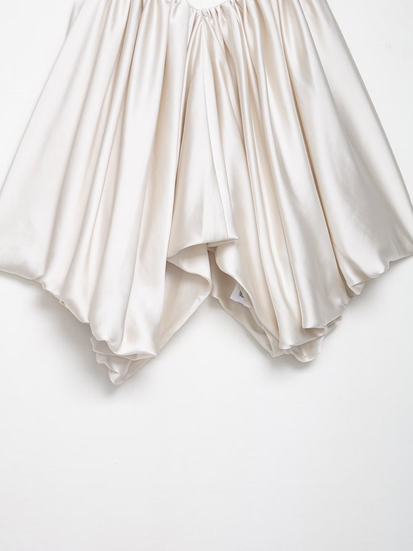 HH Women New Fashion Solid Belt Wrinkles Decorate Casual Loose Trousers Female Chic Zipper Side Pocket Slim Wide Leg Pants