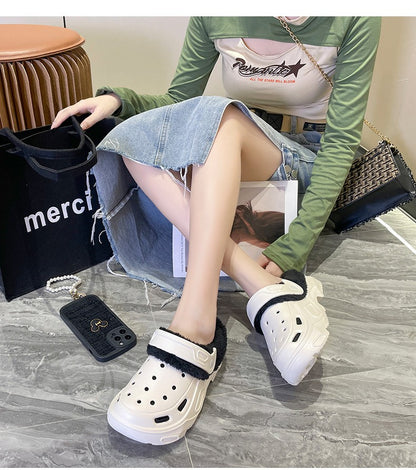 Plush slippers 2025 new winter men's and women's thick high heels soft-soled beach garden shoes home plush ripped slippers