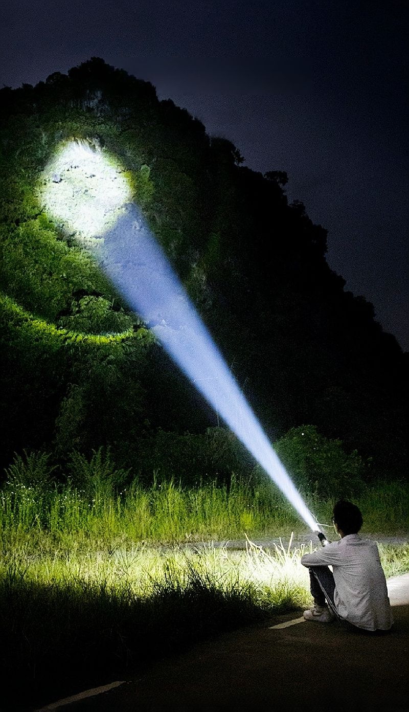 60000000LM Most Powerful Led Flashlight 3500M Long Range Torch High Power Led Flashlights Rechargeable Strong Tactical Lantern
