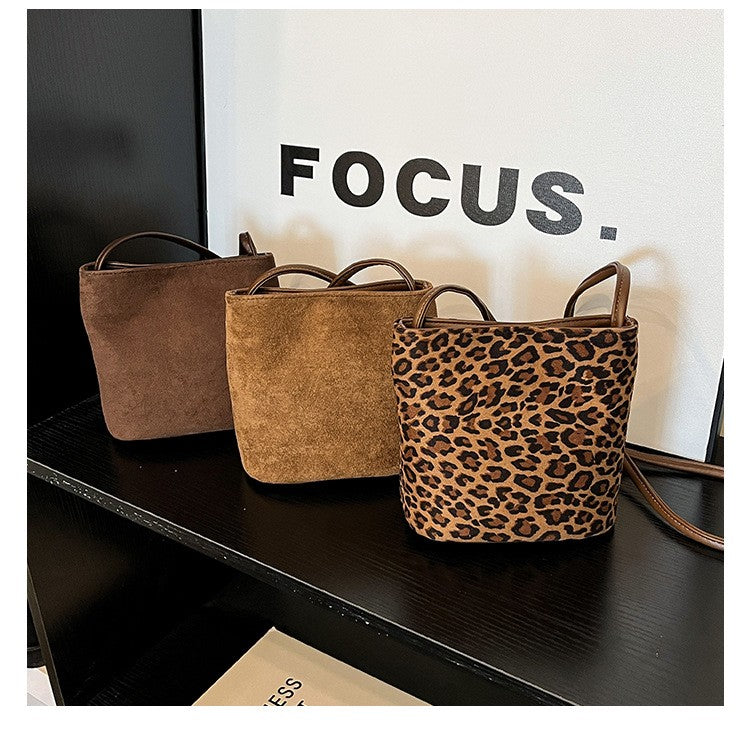 Design PU Suede Leopard Shoulder Bags for Women 2025 New Winter Crossbody Bag Females ?Luxury Handbags and Purses Bucket