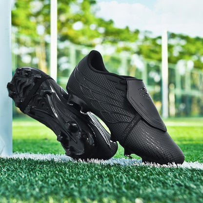 Football Cleats Men Ultralight Grass Soccer Shoes Men's Futsal Shoes Professional FG Football Shoes Men Training Match Sneakers