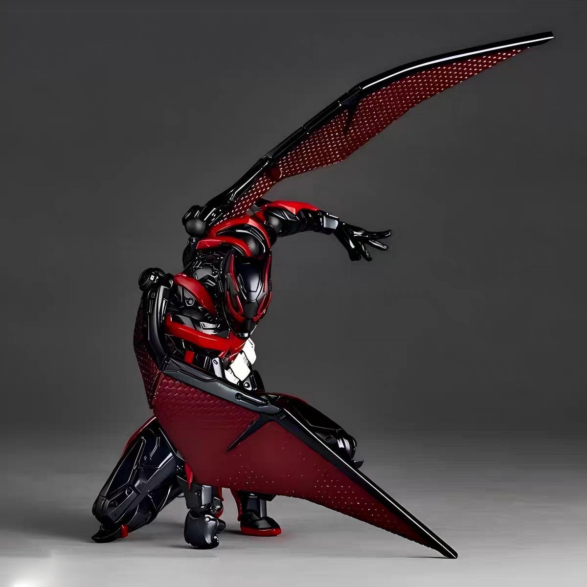 AMAZING YAMAGUCHI 1/12 Scale PVC Action Figures Kaiyodo Revoltech Batman Beyond Batman Ver. Model Collection Toy