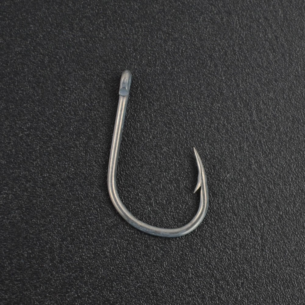 Anzóis Hirisi 50pçs com Farpa Revestidos para Pesca de Carpa com Olhal, Design Japonês, Fabricados em Aço Carbono 8001