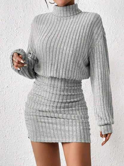 The new autumn style of the tight-fitting long-sleeved high-neck striped knitted sexy dress