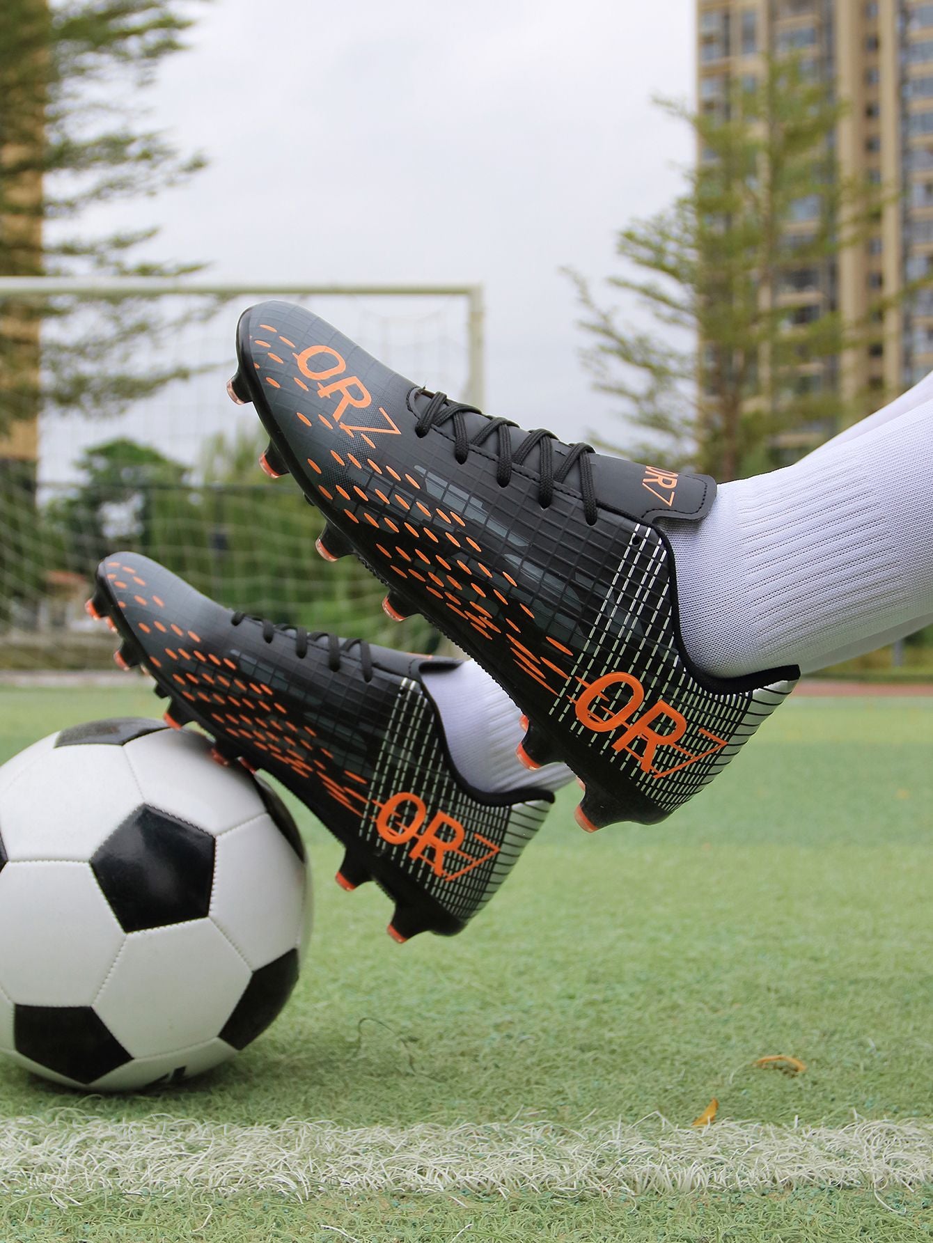 TF/FG Football Field Boots Original Men Women Studded Football Shoes Turf Match Ultralight Soccer Shoes Cleats Unisex Resistant