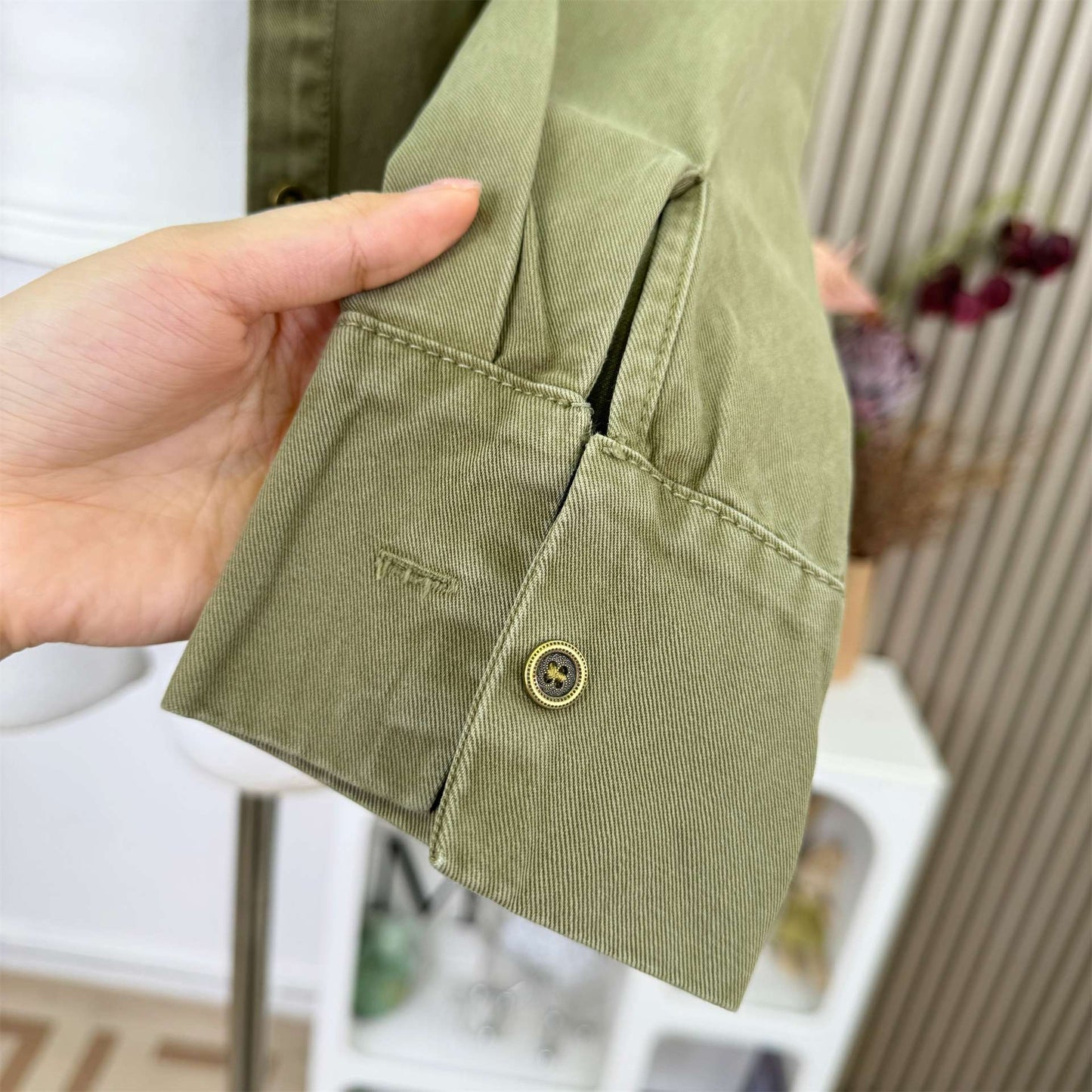 Vintage Distressed Denim Shirt Women's Top Shoulder Flip Collar Long Sleeve V-neck Coat Autumn Initial Old Money Style