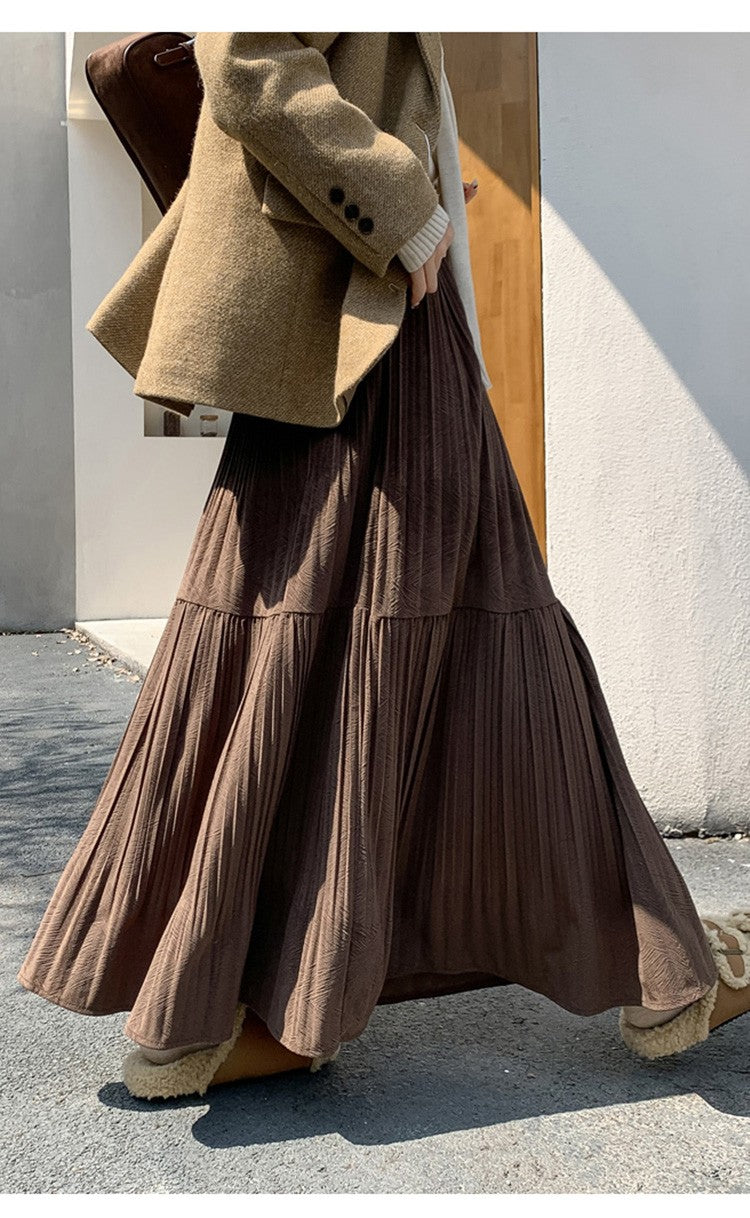 Pleated half skirt for women in autumn and winter 2025 new high waist slimming casual versatile A-line umbrella long skirt