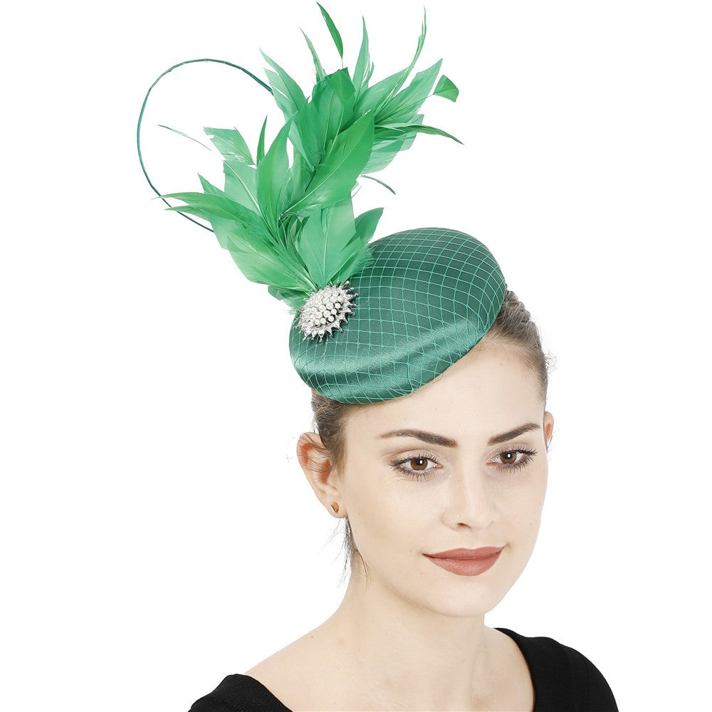 Lindo Fascinador de Cabelo de Cetim Magenta Festa Noturna Formal Chapéu para Senhoras de Igreja Chapéu de Casamento Nupcial com Penas