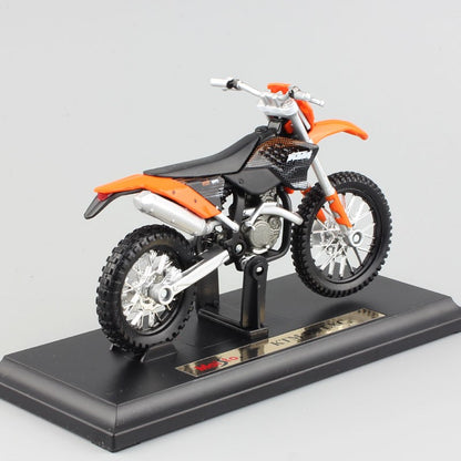 Modelo de motocicleta Maisto KTM 450 SX SXF EXC Racing RC 8C RC390 690 SMC R 640 Duke II Rally de escala 1/18 Diecast Veículos de Moto de Trilha