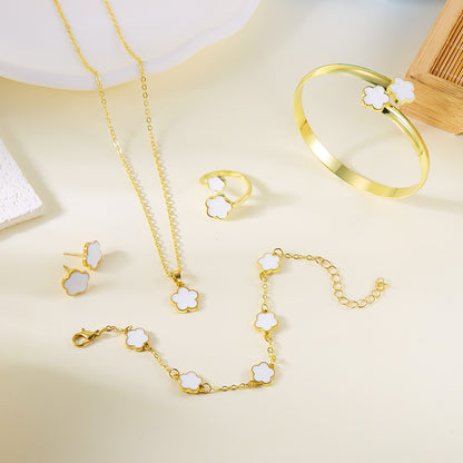 Conjunto 5 peças Pulseiras Femininas Coloridas de Esmalte com Flor de Ameixa Colar Brincos Flor de Cinco Folhas da Sorte Joias Elegantes para Festas Presentes