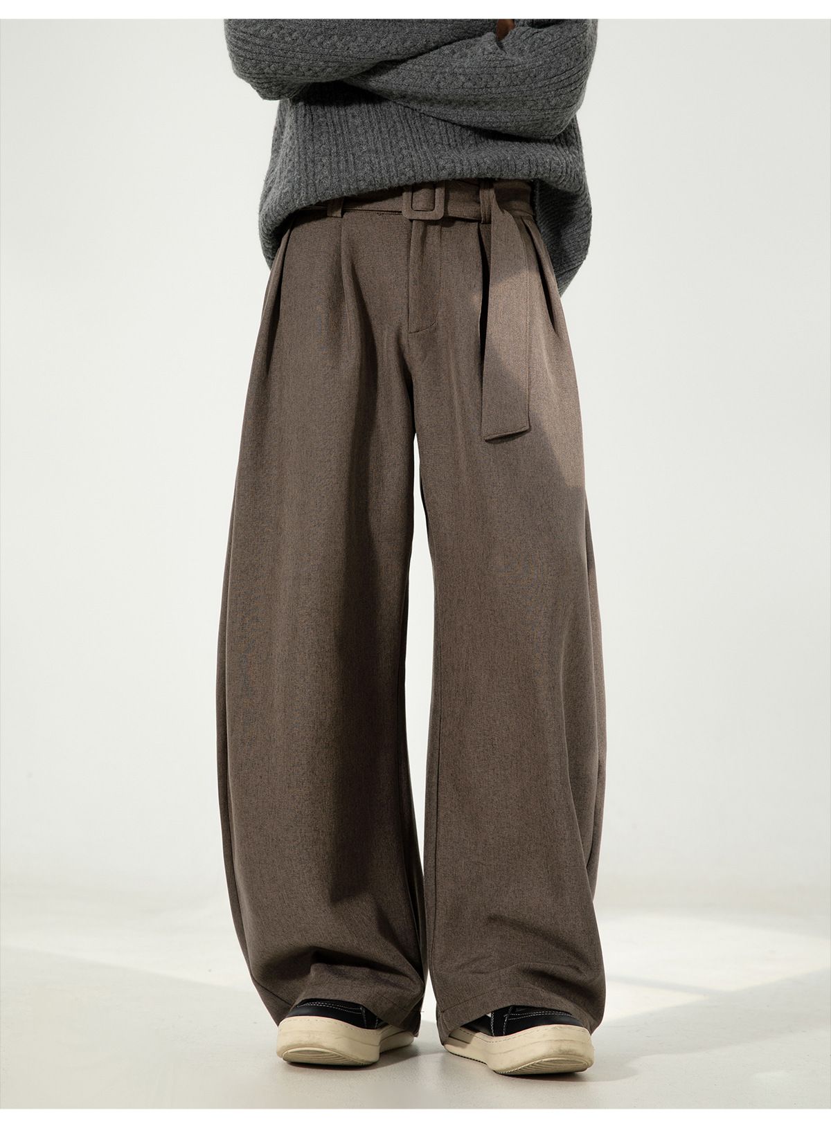Men's Pleated Drape Curved-Leg Trousers Loose-Fit Straight-Leg Pants Retro-Style Belted Casual Pants