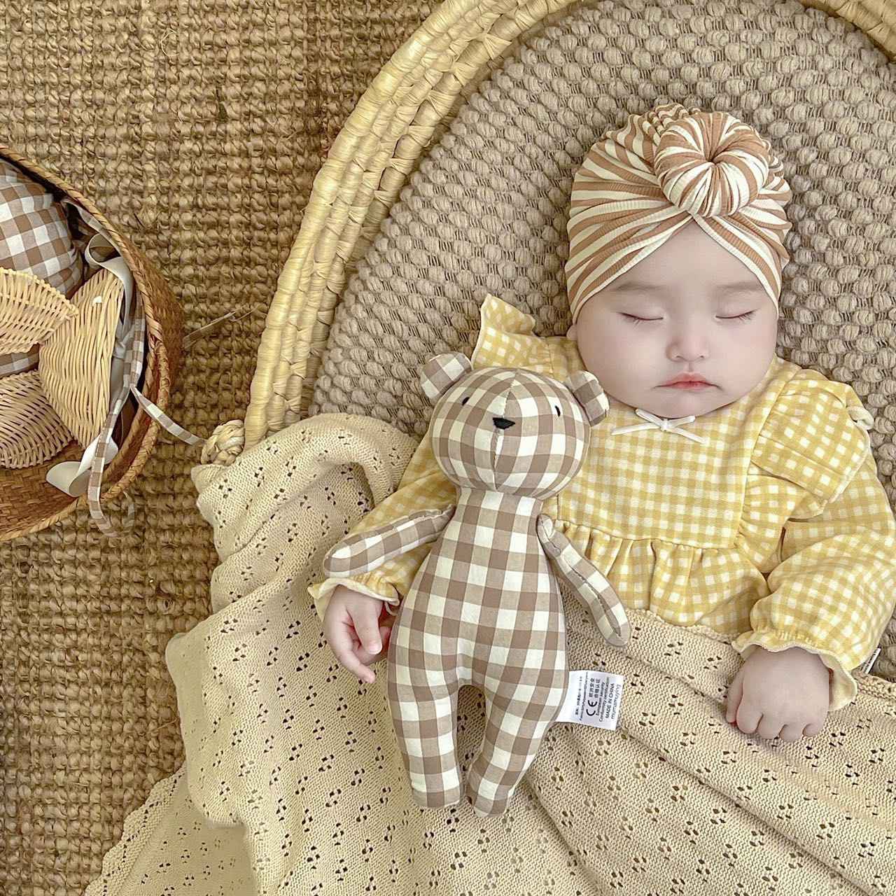 2024 New Little Bear Cloth Art Doll Cute and Creative Cloth Doll Doll Doll Adorable Baby Comfort Toy