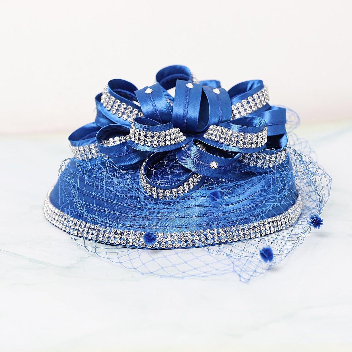 FS Red Wedding Fascinators Pillbox Hats para Mulheres com Véu de Flores Chapéu para Igreja Kentucky Derby Boné Cocktail Tea Party Chapéu de Cabeça