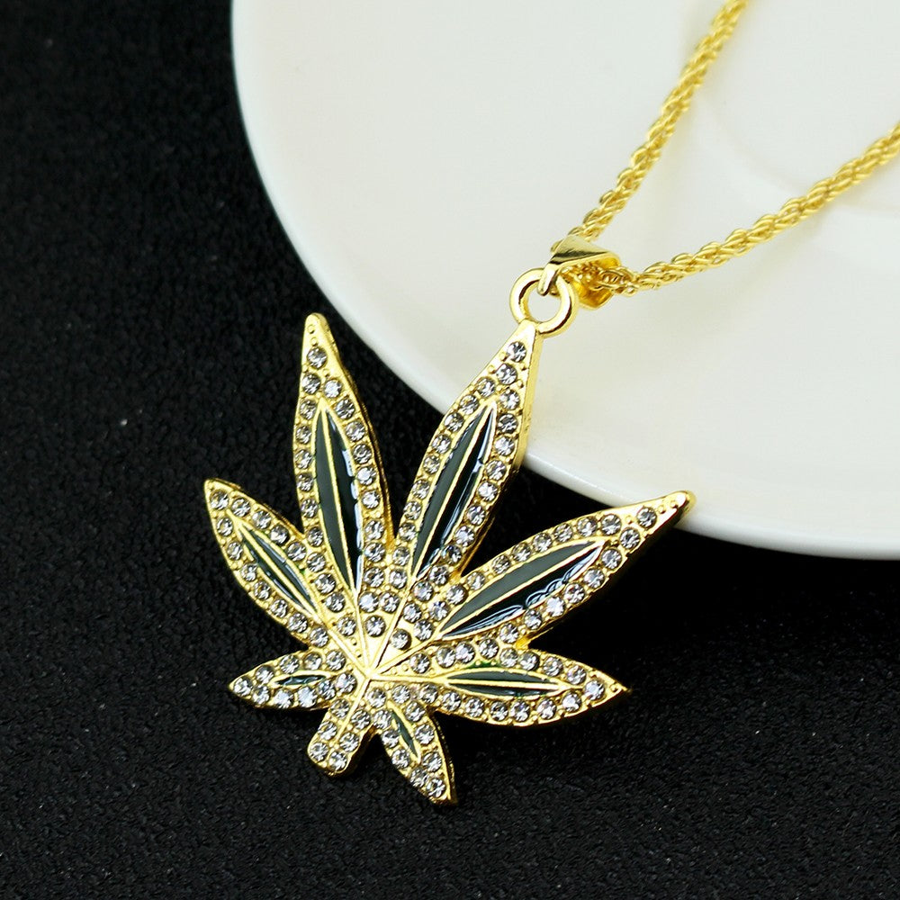Colar Amuleto Erva Daninha da Moda para Mulheres Homens Colar Folha de Bordo Hip Hop Correntes Pingente Joias Presente Atacado Collares