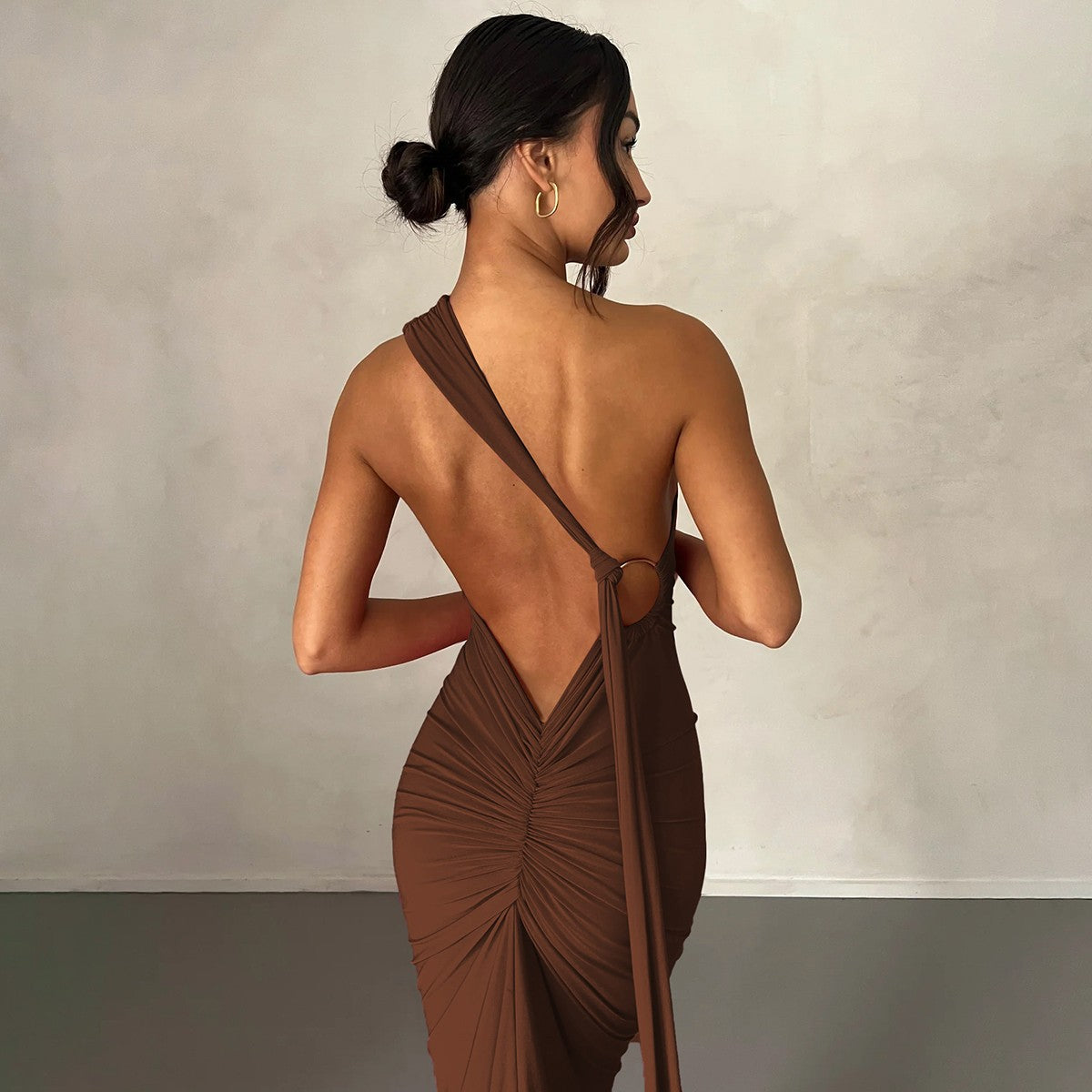 Hugcitar One Shoulder Backless Adjustable Scarf Loop Ruched Sexy Maxi Dress Wome