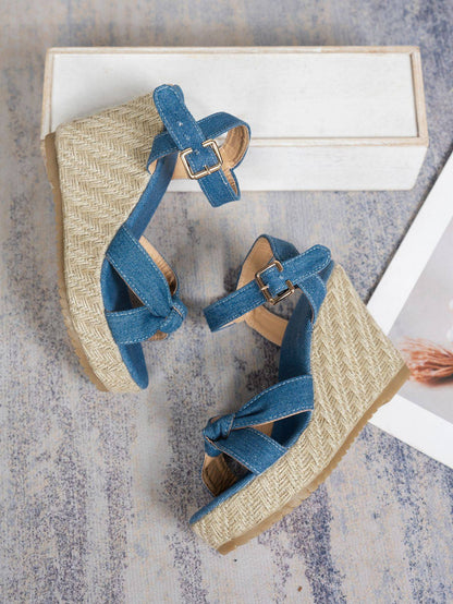 2025 New Summer Comfortable Round Toe Buckle Thick Sole Casual Sandals Fashionable Wedge Banquet High Heels Women's Shoes