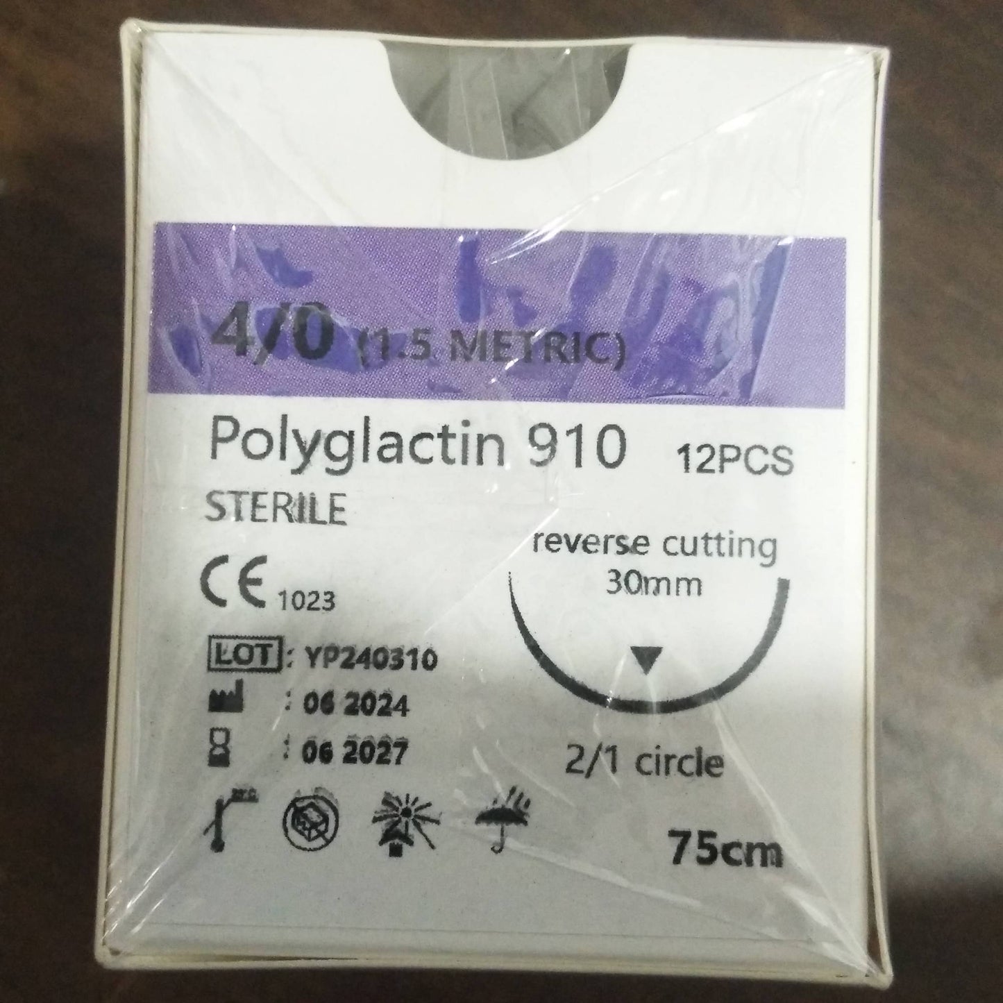 Fio de sutura absorvível para animais de estimação, fio de sutura cirúrgica com agulha, fio de sutura veterinário específico 2-0, fio de sutura PGA 910 para cães e gatos