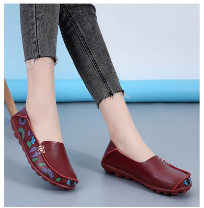 New Moccasins Women Flats Spring Female Leather Loafers Slip on Ballerina Women Casual Shoes Zapatos Mujer Plus Size 35-46