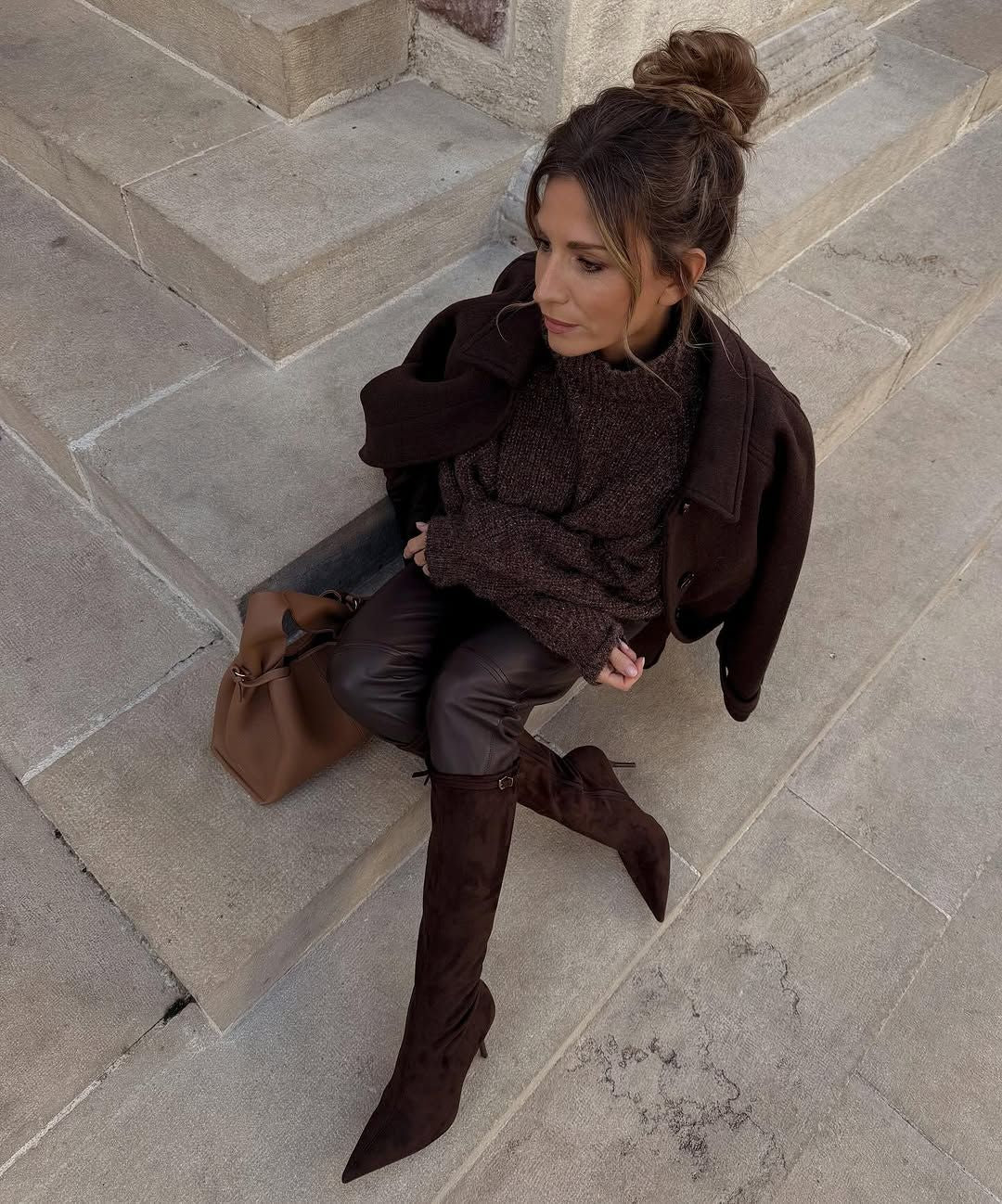 Brown Women Retro Woolen Warm Overcoat Solid Lapel Waist Cinching Single Breasted Loose Coat 2025 Lady Winter Street Warm Wear