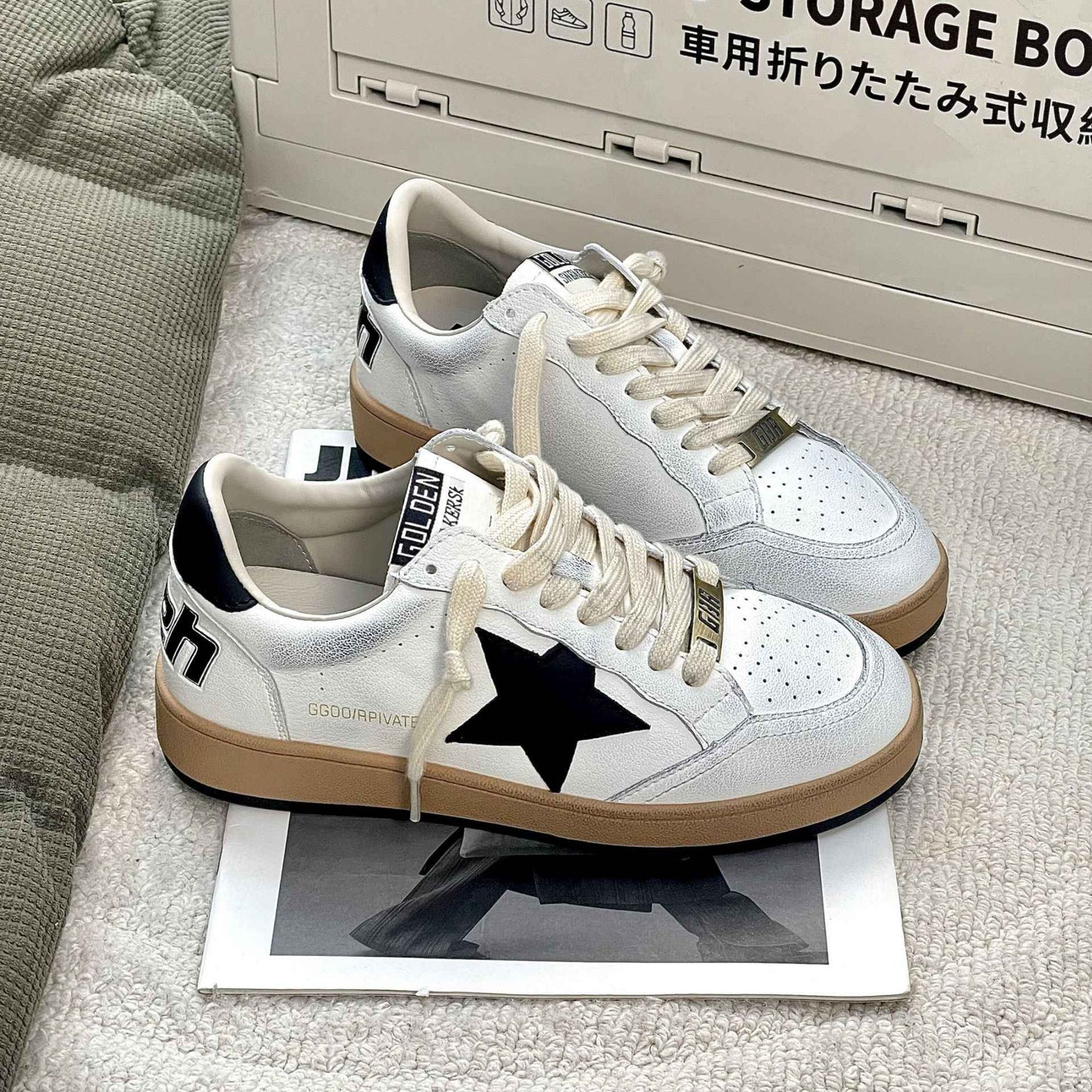 Sapatilhas de Couro Casual de Porco com Estrela Patchwork Cores Esfregadas Estilo Colegial Feminino Branco Antigo