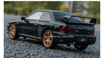 1:32 Subaru Impreza Modelo de Brinquedo de Carro Esportivo de Liga Leve, Carro Superesportivo em Miniatura Fundido com Luz e Som, Portas que Abrem e Fricção para Presentes Infantis