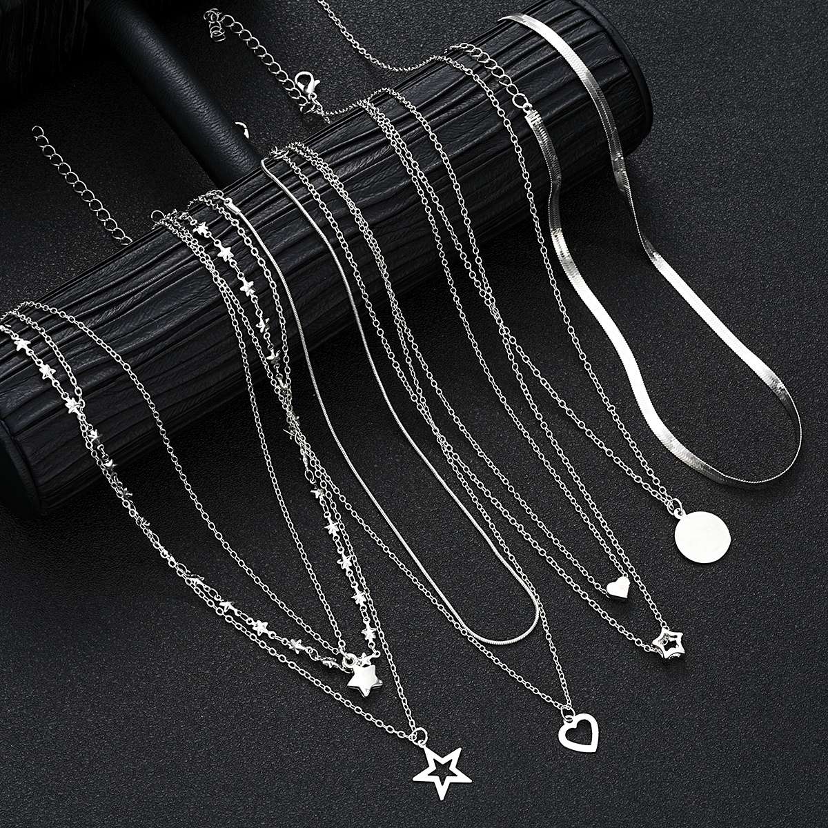 9 Peças Colares Simples Tipo Choker para Mulheres Moda Coração Amor Estrela Pingente Colar Camadas Joias Presente Europeu e Americano 2024