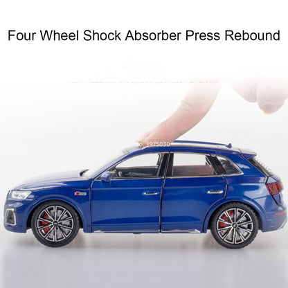 1:24 AUDI Q5 Modelos Carros de Liga Brinquedos com Luz e Som Carro em Miniatura 6 Portas Abertas Rodas Puxar para Trás Veículos para Presentes de Crianças e Adultos
