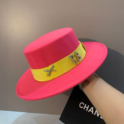 2022 new oversized edge flat top hat retro French felt hat outdoor sun hat women's big-brimmed fedora hat