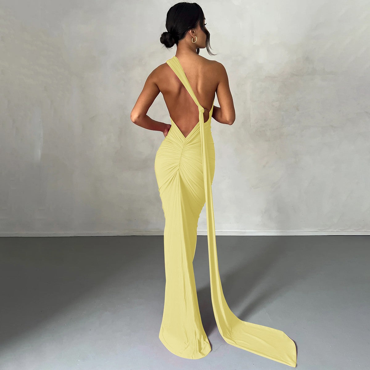Hugcitar One Shoulder Backless Adjustable Scarf Loop Ruched Sexy Maxi Dress Wome