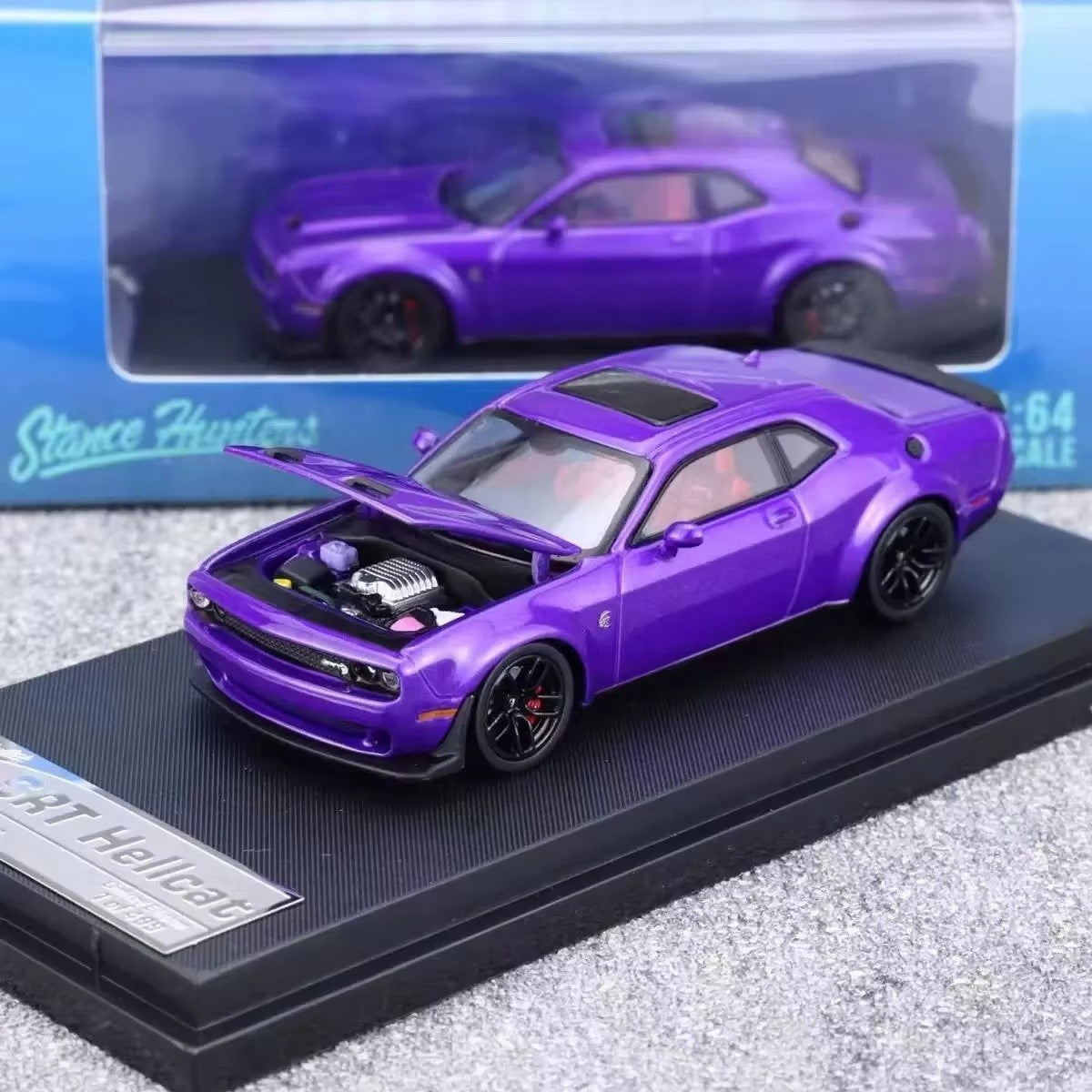 Novo Dodge Challenger Srt Hellcat Carro De Brinquedo Miniatura 1:64 Simulação Liga Abre Capô Presente Para Crianças