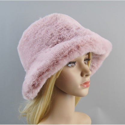 Chapéus de pele de coelho falso supermacios estilo novo 2025, forro de algodão para mulheres, gorros de esqui de moda russa quentes, cor sólida de pelúcia