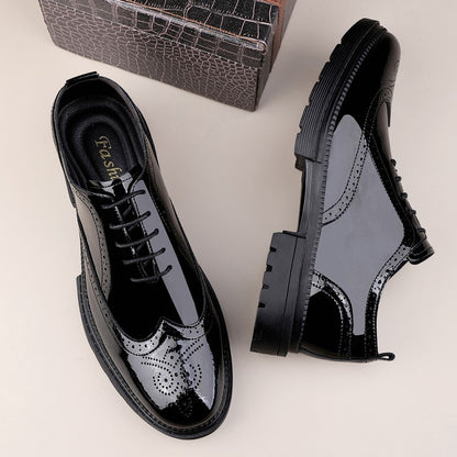 Male Brogue Shoes Thick Bottom Brand Mens Oxfords Shoes Men Patent Leather Fashion Smooth Coiffeur All-match Men's Wedding Shoes